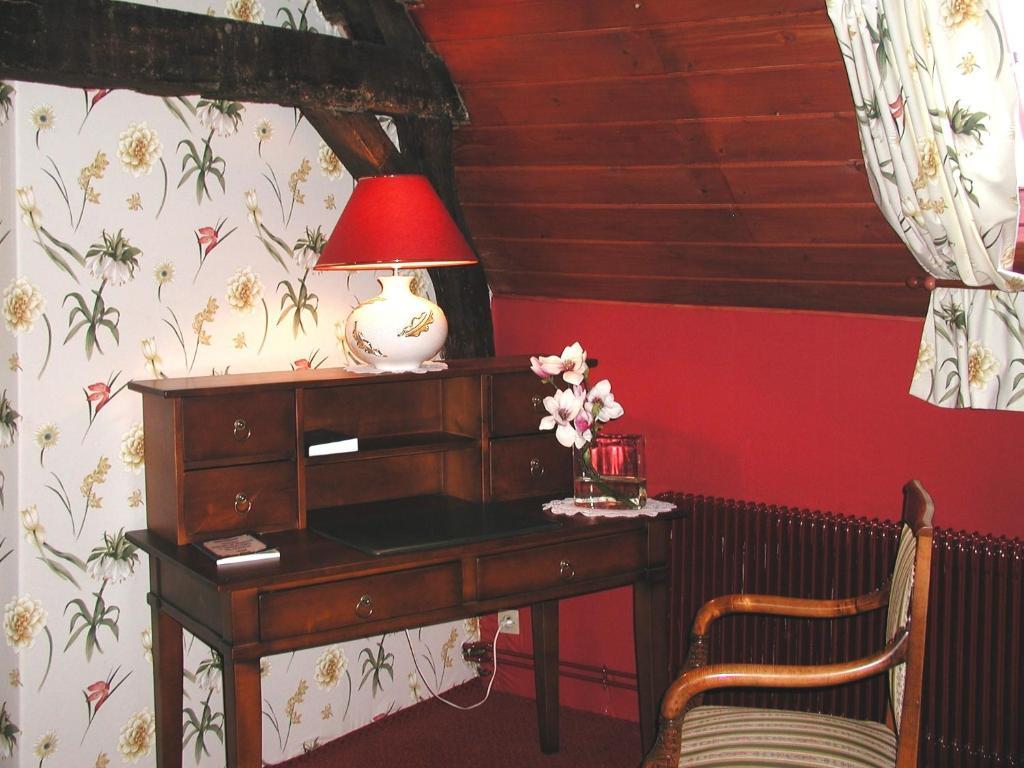 Auberge Du Bon Fermier Valenciennes Room photo